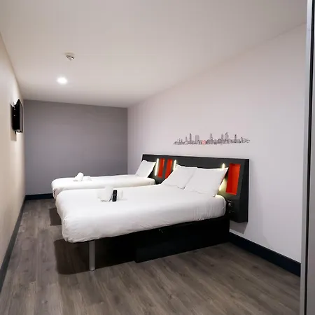 Otel Easyhotel Leeds 3*