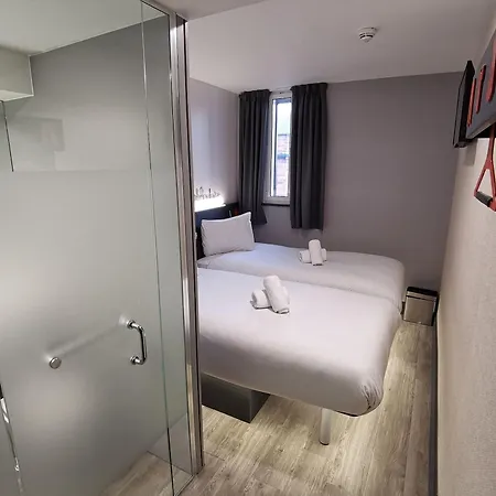 Otel Easyhotel Leeds