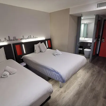 Otel Easyhotel Leeds 3*