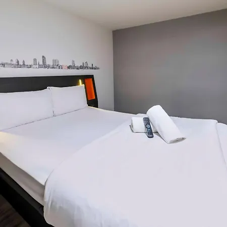 فندق Easyhotel ليدز