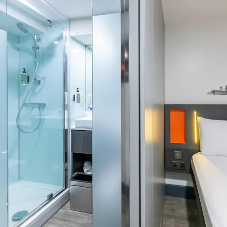 Easyhotel Leeds (West Yorkshire)