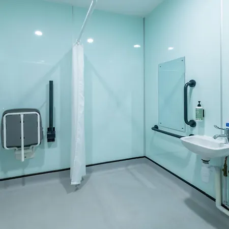 Easyhotel Hotel