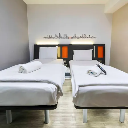 Easyhotel 2* Leeds (West Yorkshire)