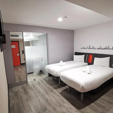 Hotel Easyhotel