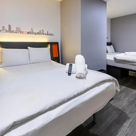 Easyhotel Hotel
