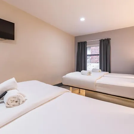 Easyhotel 3* Leeds (West Yorkshire)