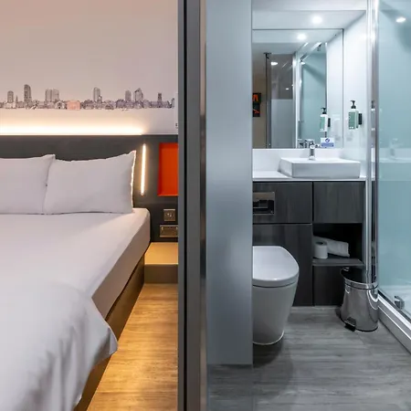 Easyhotel Hotel