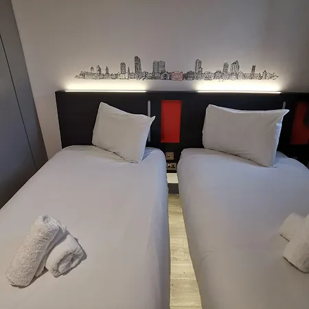 Easyhotel Hotel