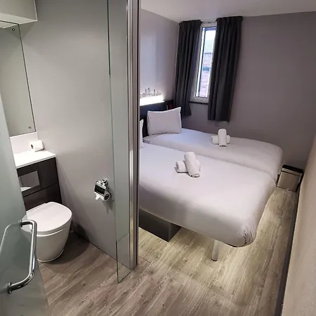 Easyhotel Leeds (West Yorkshire)