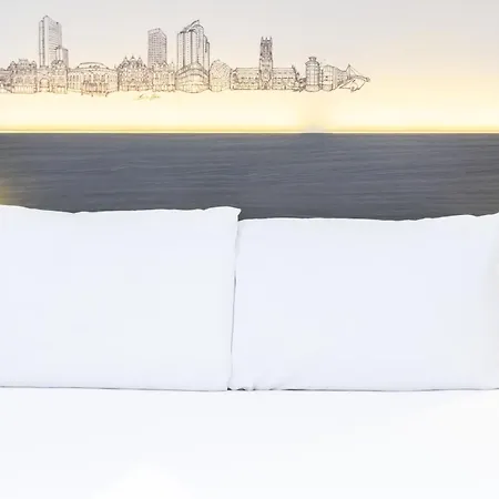 Easyhotel Hotel 2*