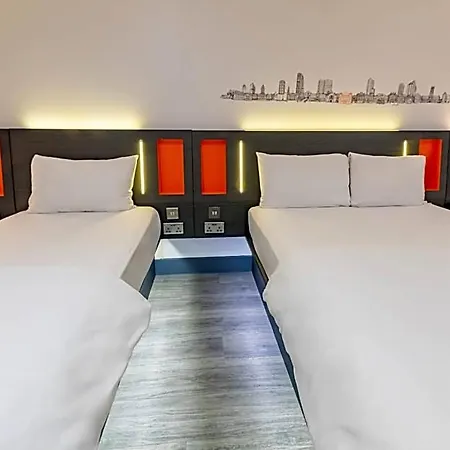 Hotel Easyhotel