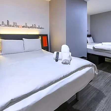 Easyhotel 2* Leeds (West Yorkshire)