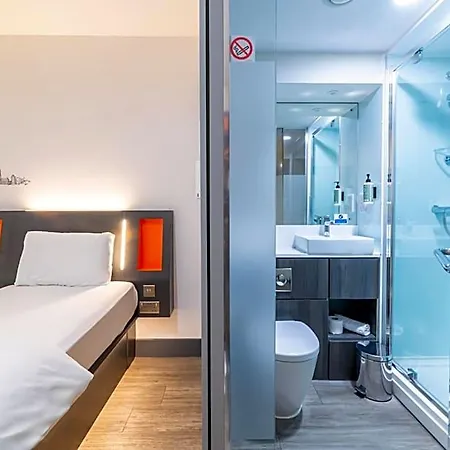 Hotel Easyhotel Leeds (West Yorkshire)