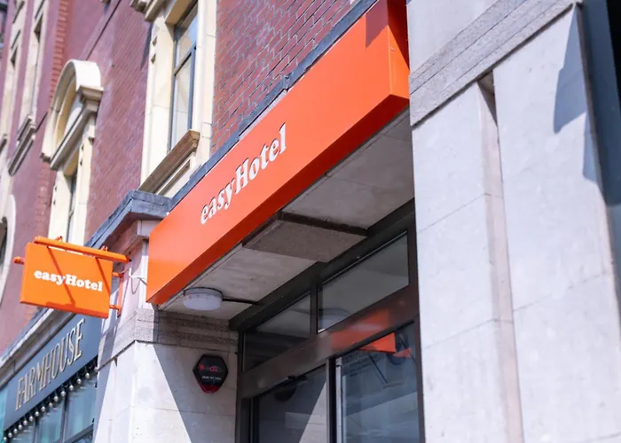 Готель Easyhotel