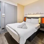 Easyhotel 리즈