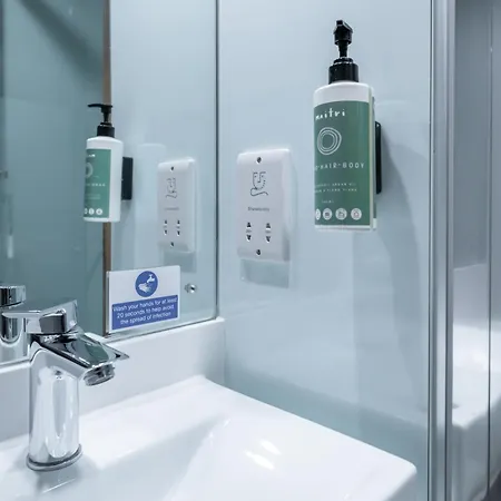 Szálloda Easyhotel 2*