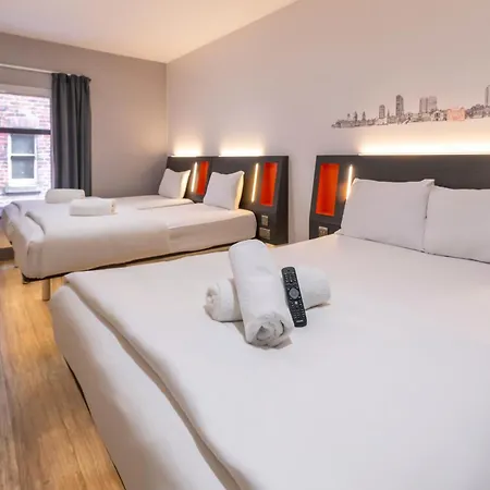 Szálloda Easyhotel 2*